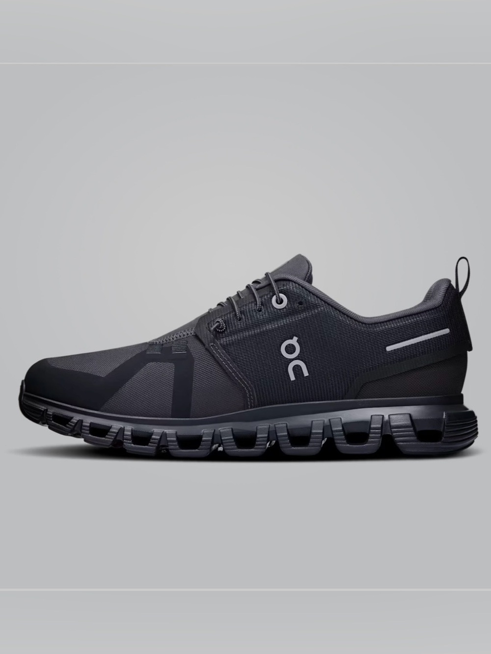 On Running Women’s Cloud 6 Women’s Waterproof Black/Black Sz 9